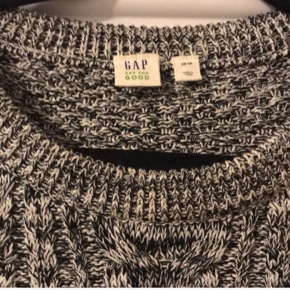 Gap Cable Knit Sweater - Picture 3 of 3